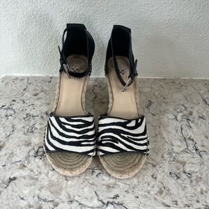 Vince Camuto Black and White Espadrille Sandals